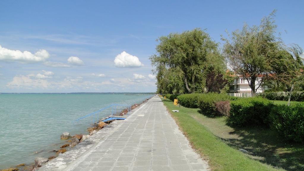 Luxury Hotel Siófok Extérieur photo