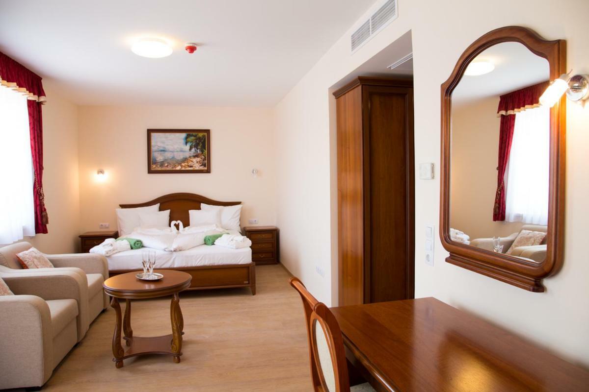 Luxury Hotel Siófok Extérieur photo